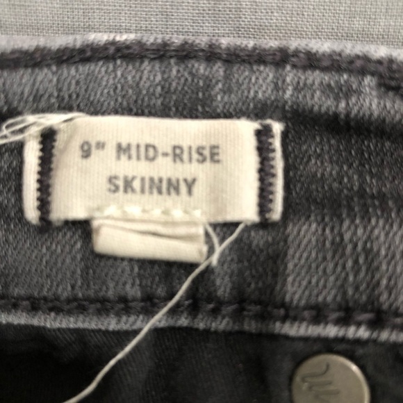 Madewell 9” Mid Rise Skinny Jeans - Picture 9 of 10